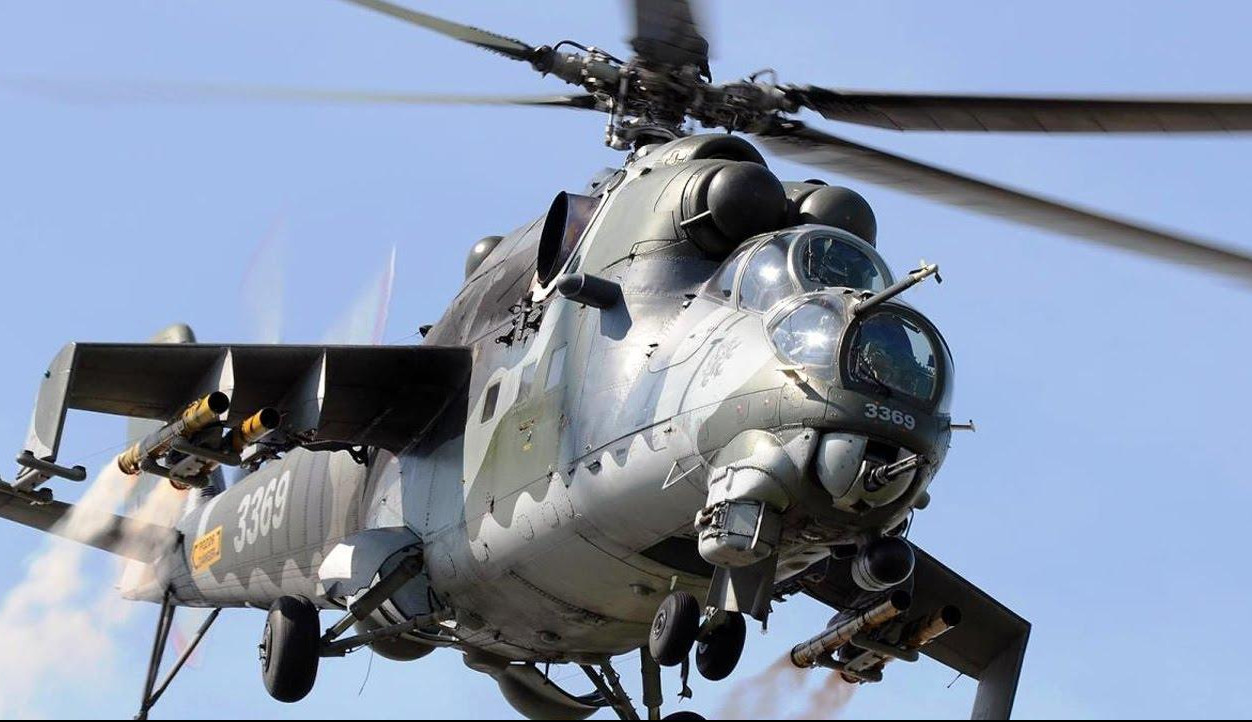 EKSKLUZIVNO! ČETIRI NOVA HELIKOPTERA "Mi-35M" SLETELA NA AERODROM "BATAJNICA" - VOJSKA SRBIJE NIKAD JAČA!
